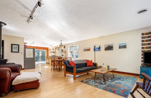 🍄 Charming Hygge 2BDR Cabin in Leelanau County ➠ 4889