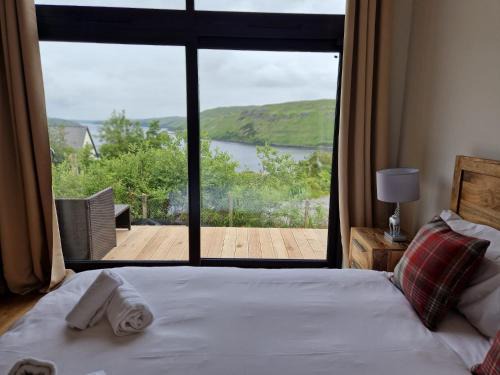 Charming Luxury Retreat by the Fairy Pools 5