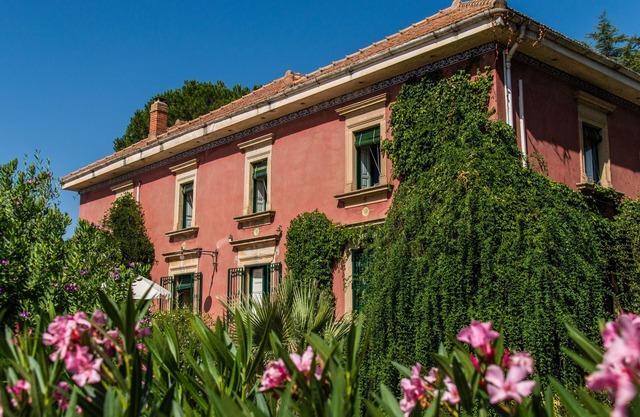 Charming nineteenth-century villa in Caltagirone