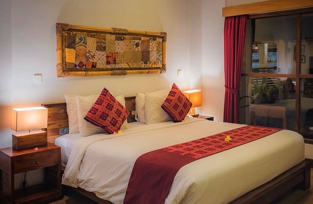 Charming one bedroom close to Ubud with a shared infinity-edge swimming pool