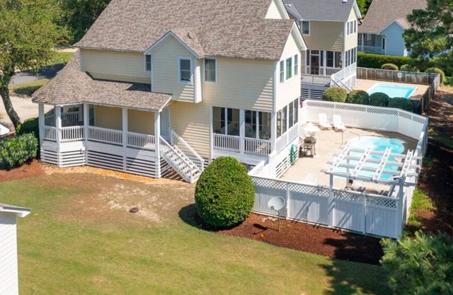 Charming pet-friendly home w/pool & family-friendly community amenities!
