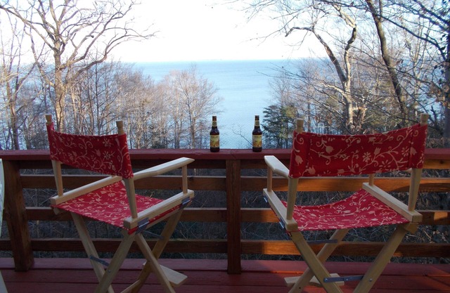 Charming riverfront cabin perfect for a kicked back get-a-way!