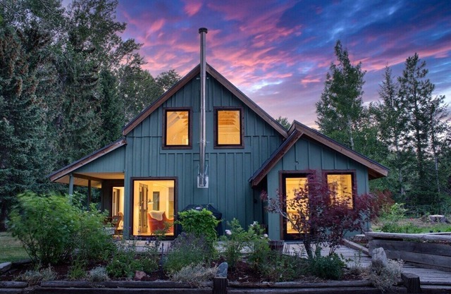 Charming Scandinavian Modern Riverfront Fishhouse