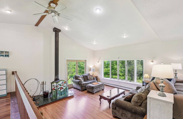 Charming & Scenic Gouldsboro Getaway w/Patio!