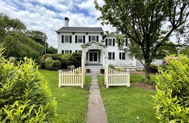 Charming Spring Lake Victorian Home - Sleeps 12