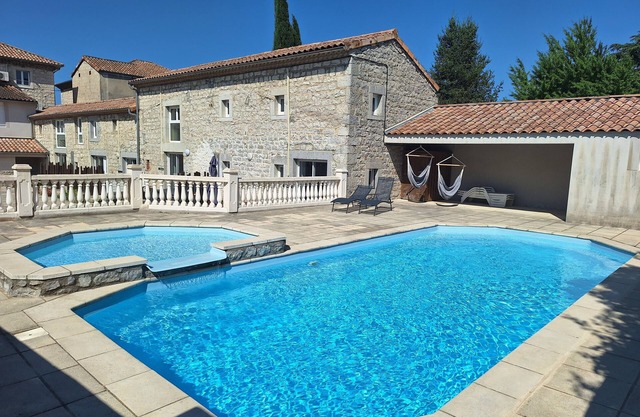 Charming studio with swimming pool in the heart of Ruoms, Ardèche