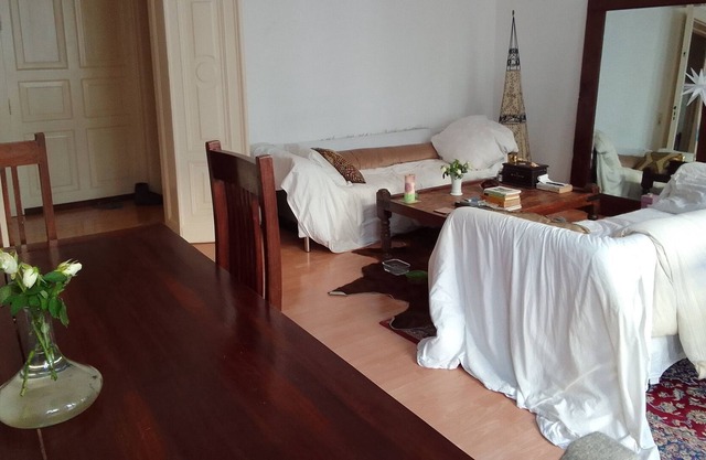 Charming Sunny 2 Bed Altbau In Mitte