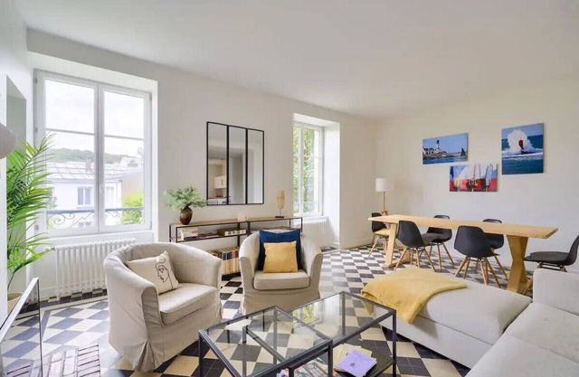 Charming town house completely renovated