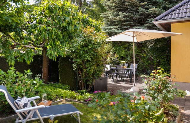 charming townhouse with garden, WiFi and Netflix