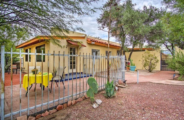Charming Tucson Casita Near Hiking and Biking!