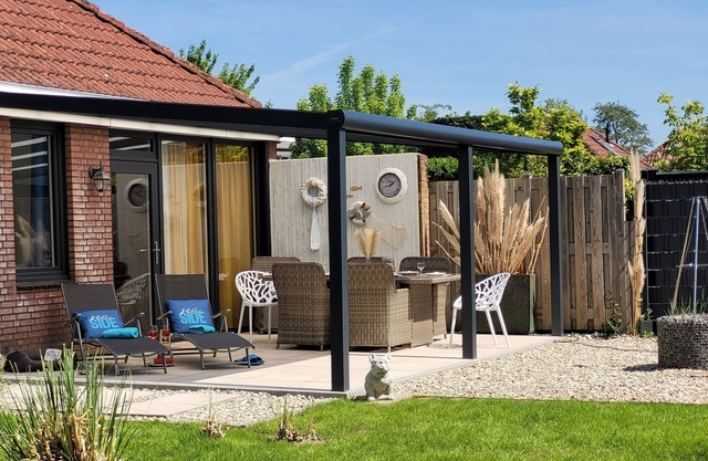 Charming vacation home "Strandgut" with garden on the Grevelingenmeer South Holland