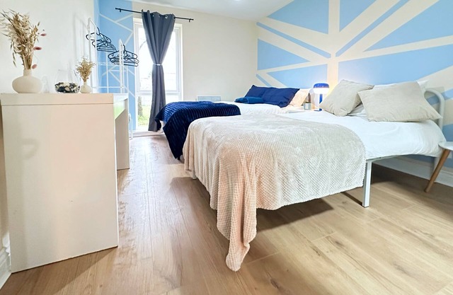 Charming Wembley Apartment with 2 Bedrooms