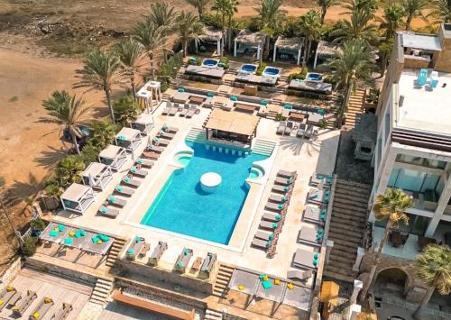 Chateau Cabana Resort