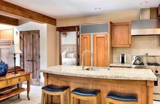 Chateaux Deer Valley-2 & 3 Bedrooms-Great location