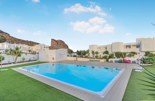 Cheerful house Puerto de las Nieves