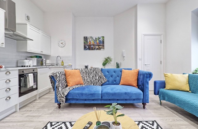 Chelmsford 2 Minutes To The City Centre. Ground Floor Apartment + Netflix & Wifi