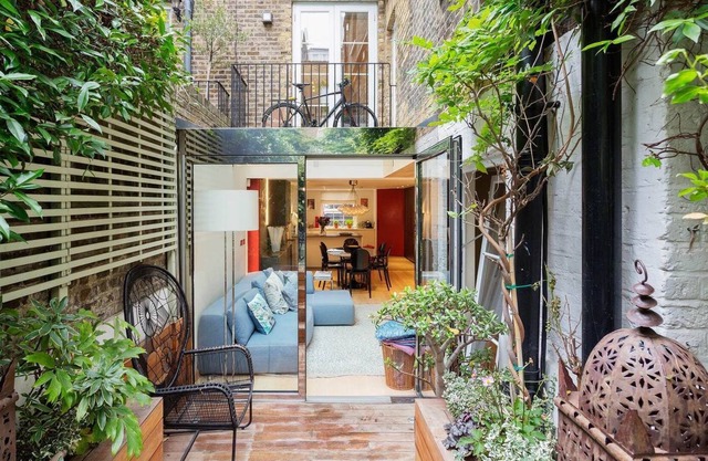 Chelsea Wonder, by Veeve