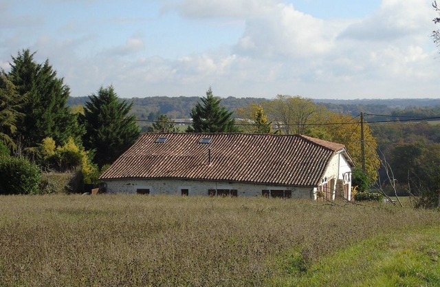 Chez Marot is a very comfortable light and atmospheric one bedroom gite.