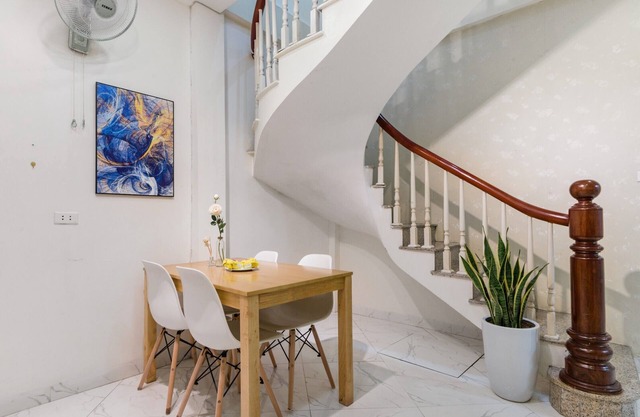 Chez Max's Elegant Fullhouse Minutes to the Old Quarters