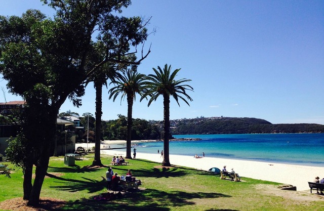 Chic 1-Bed Apartment by Balmoral Beach