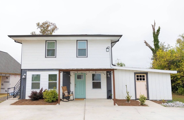 Chic 1-bedroom with AC and WiFi in downtown Newnan