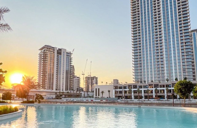 Chic 2 BR in Vida Residences with Canal View