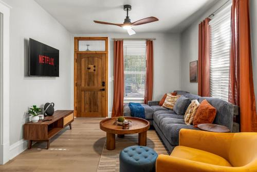 Chic and Cozy Stay in Pueblo