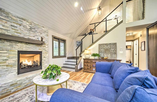 Chic Brevard Cabin - Nature, Trails, and Water!