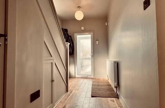 Chic Family Home Near Parks and Leicester Uni
