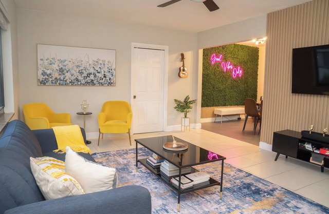 Chic-Miami GoodVibesOnly – Mins to Brickell & Beaches