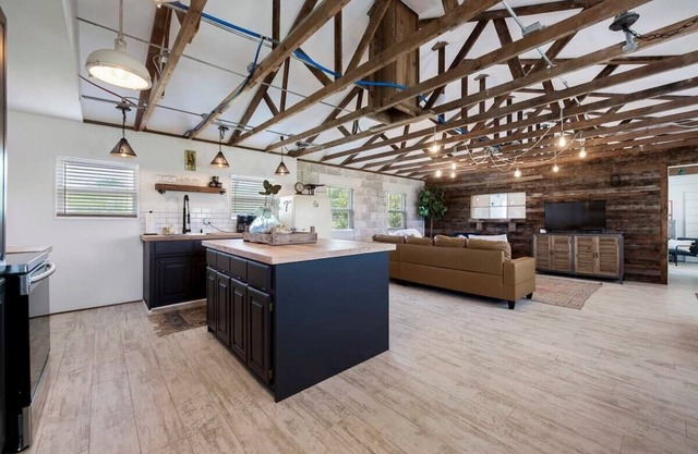 Chic Milkbarn: Peace, Culture & Rustic Charm