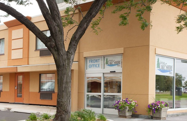 Chicago Lake Shore Hotel