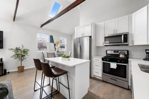 Chicago Treasure 4 Bed Getaway
