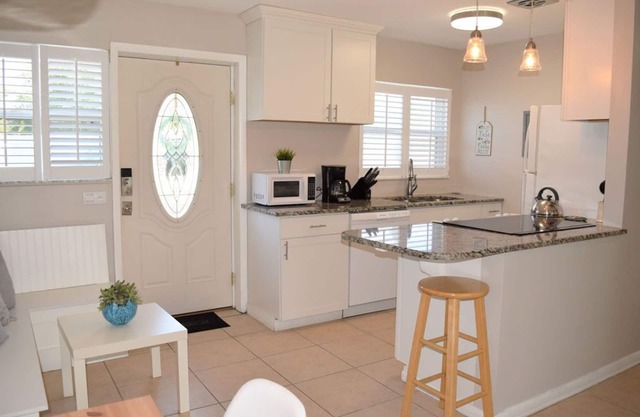Chillax In An Affordable Condo Close To The Beach