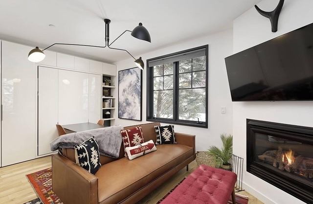 Christiana Lodge 102A | Studio in Aspen with Hot Tub access