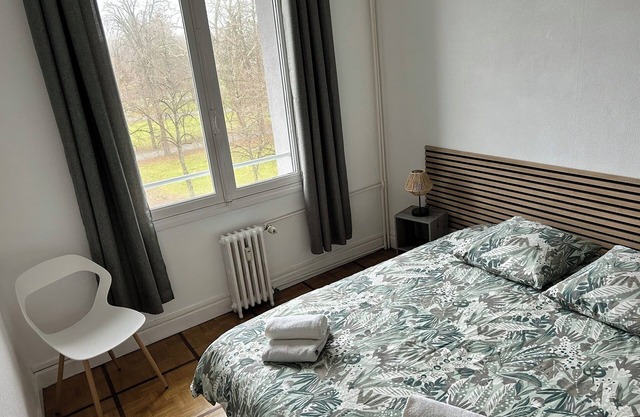 City center and park view