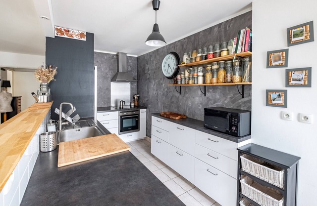 City centre family flat with terrace