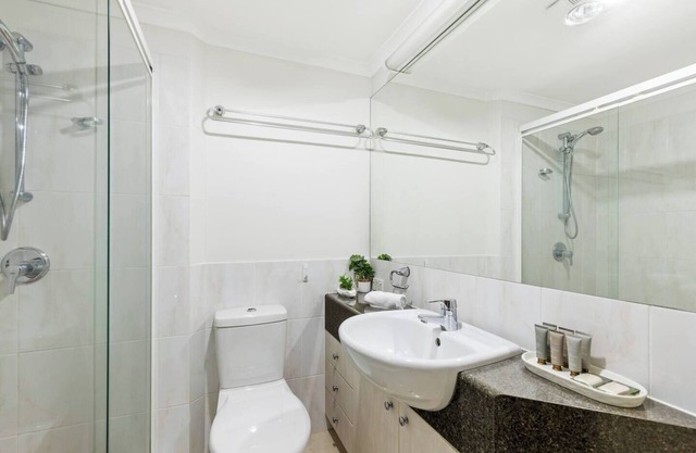 City Haven, 2Bed/2Bath, Parking, Balcony