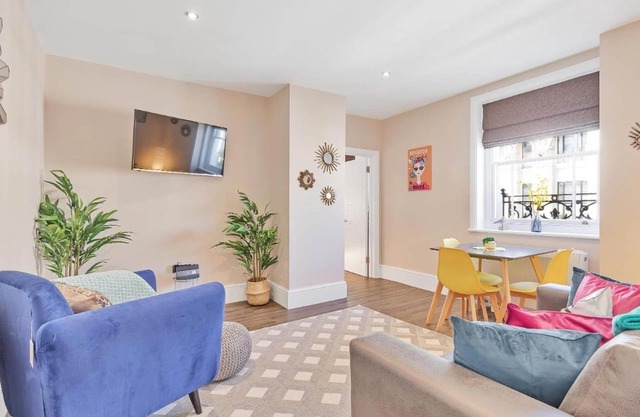 City Heights | One Bedroom modern apt | 100 metres from seafront
