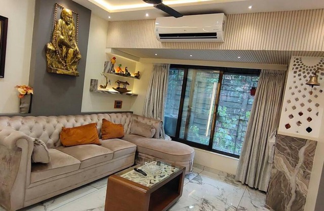 CITY HOMES CRYSTAL APARTMENT