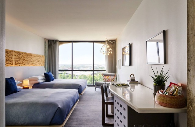 City Oasis Bliss, Austin Serenity Awaits, 2 Pet-Friendly Units, Pool!