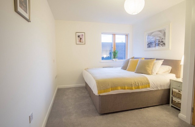 City Visits - Bow Street (Apartment 4)