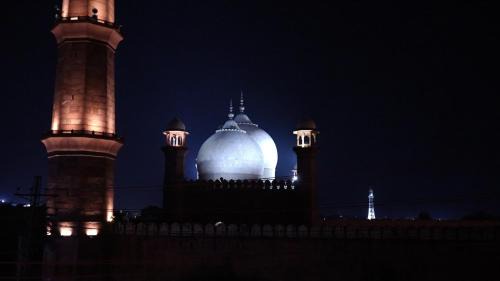 CityLife Lahore Boutique Heritage Home In Walled City