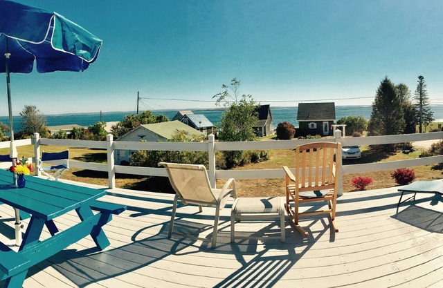 Classic Maine Cottage with astonishing views located within walking distance to Cedar Beach!