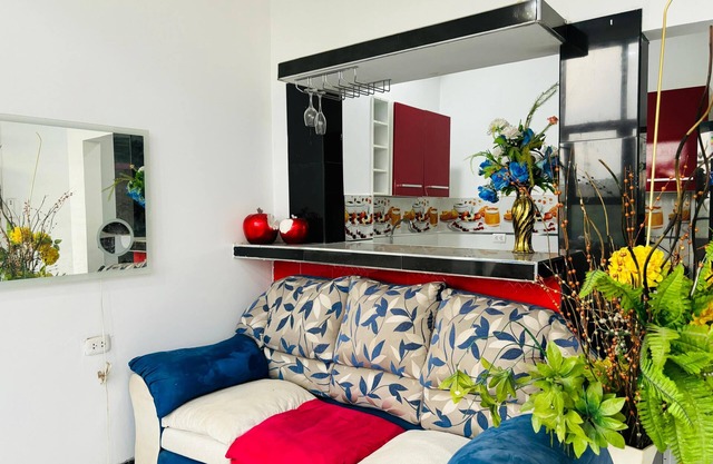 Clean and elegant apartment in the center of the city with beautiful views