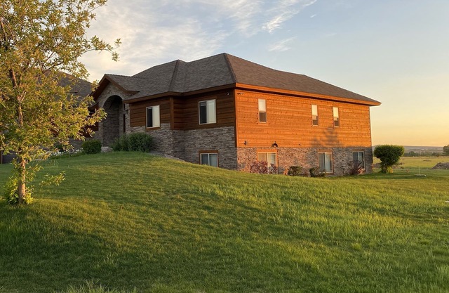 Clean country living with modern amenities