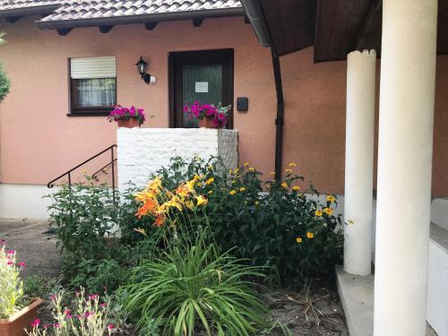 CLEOPATRA - ganze Haus