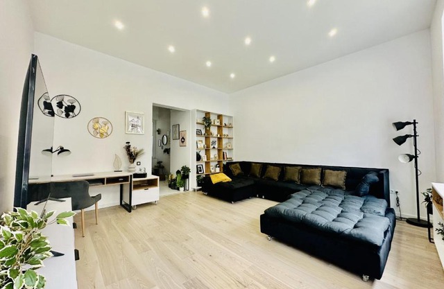 Clever Studio near Central Shopping Center