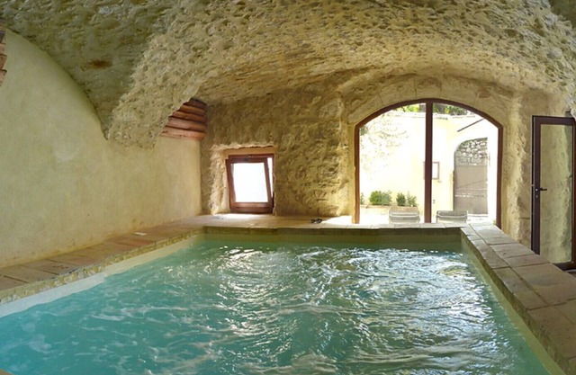 Clos de Raveyron for 4 people