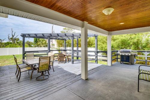 Close to Beaches Palm Coast Home with Deck!